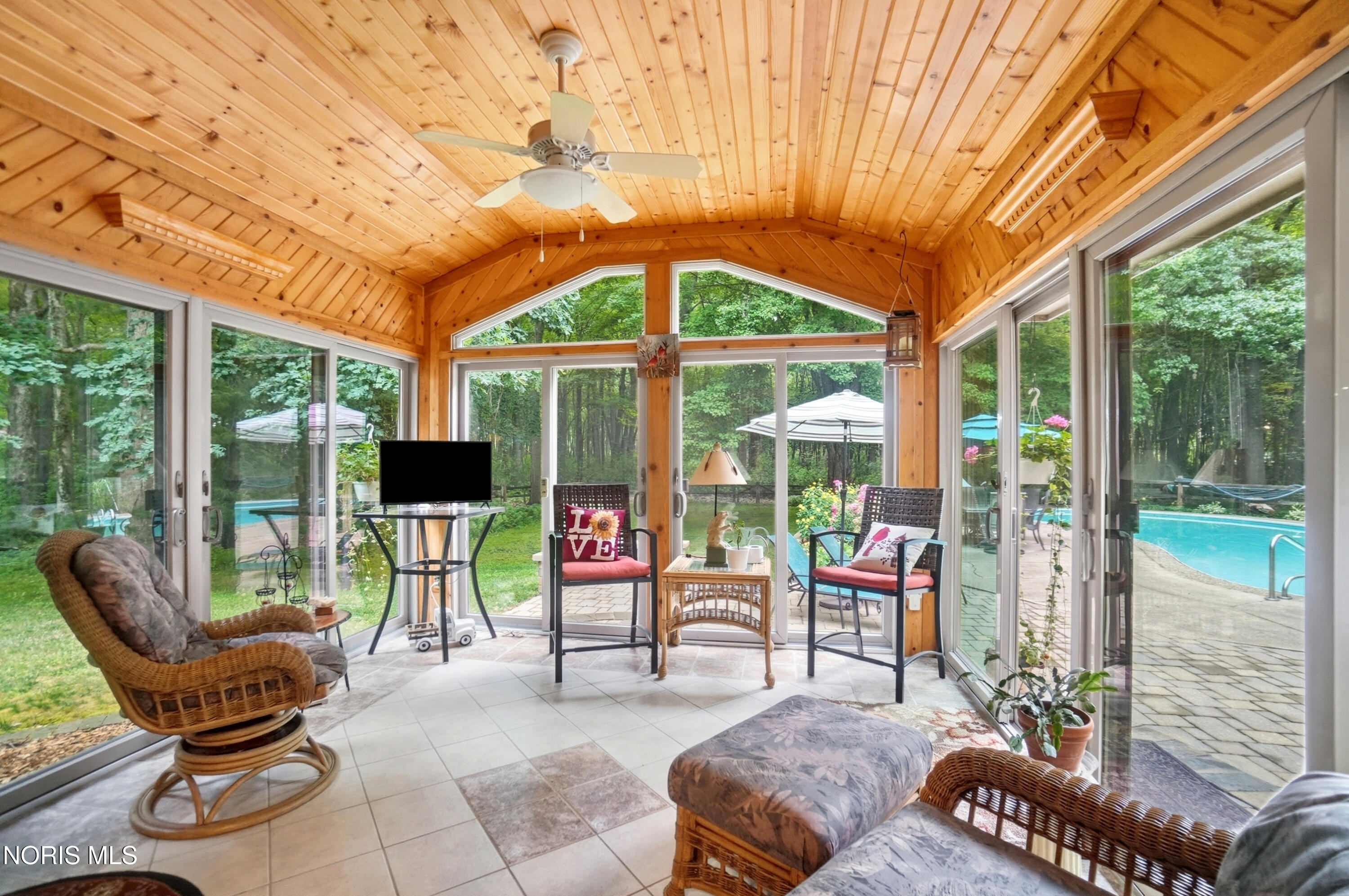 3855 La Plante Road