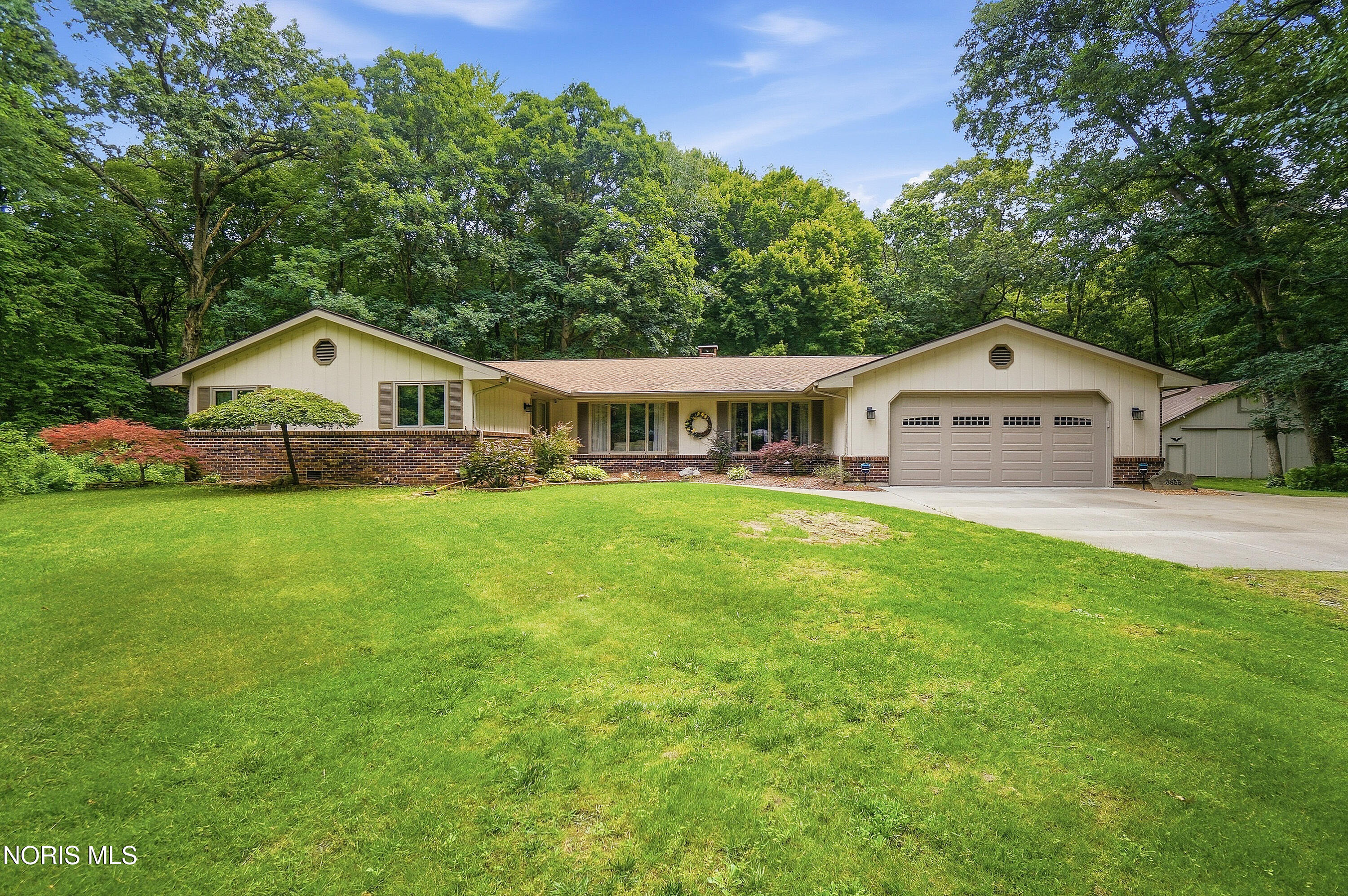3855 La Plante Road