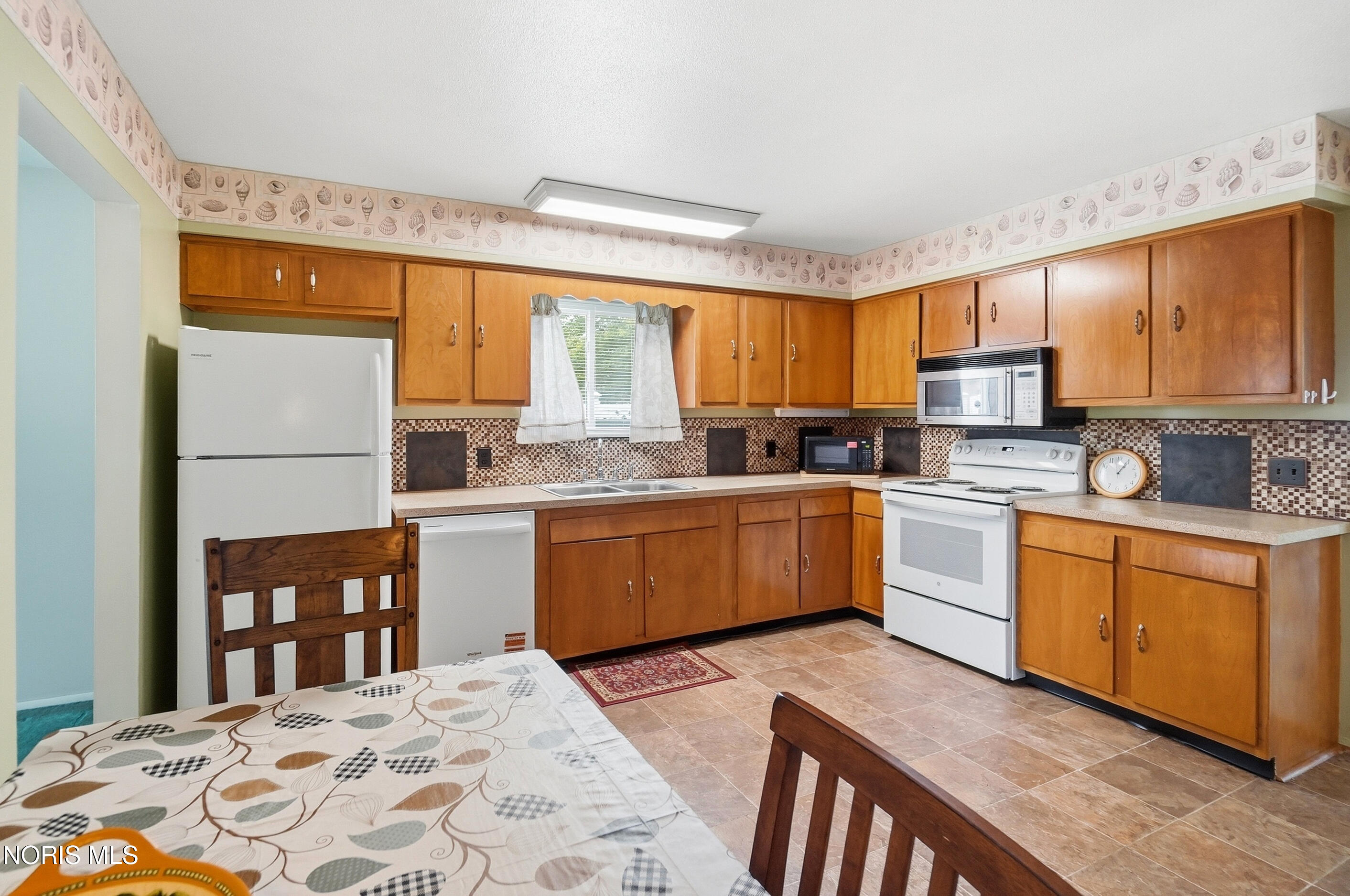 324 Sackett Street