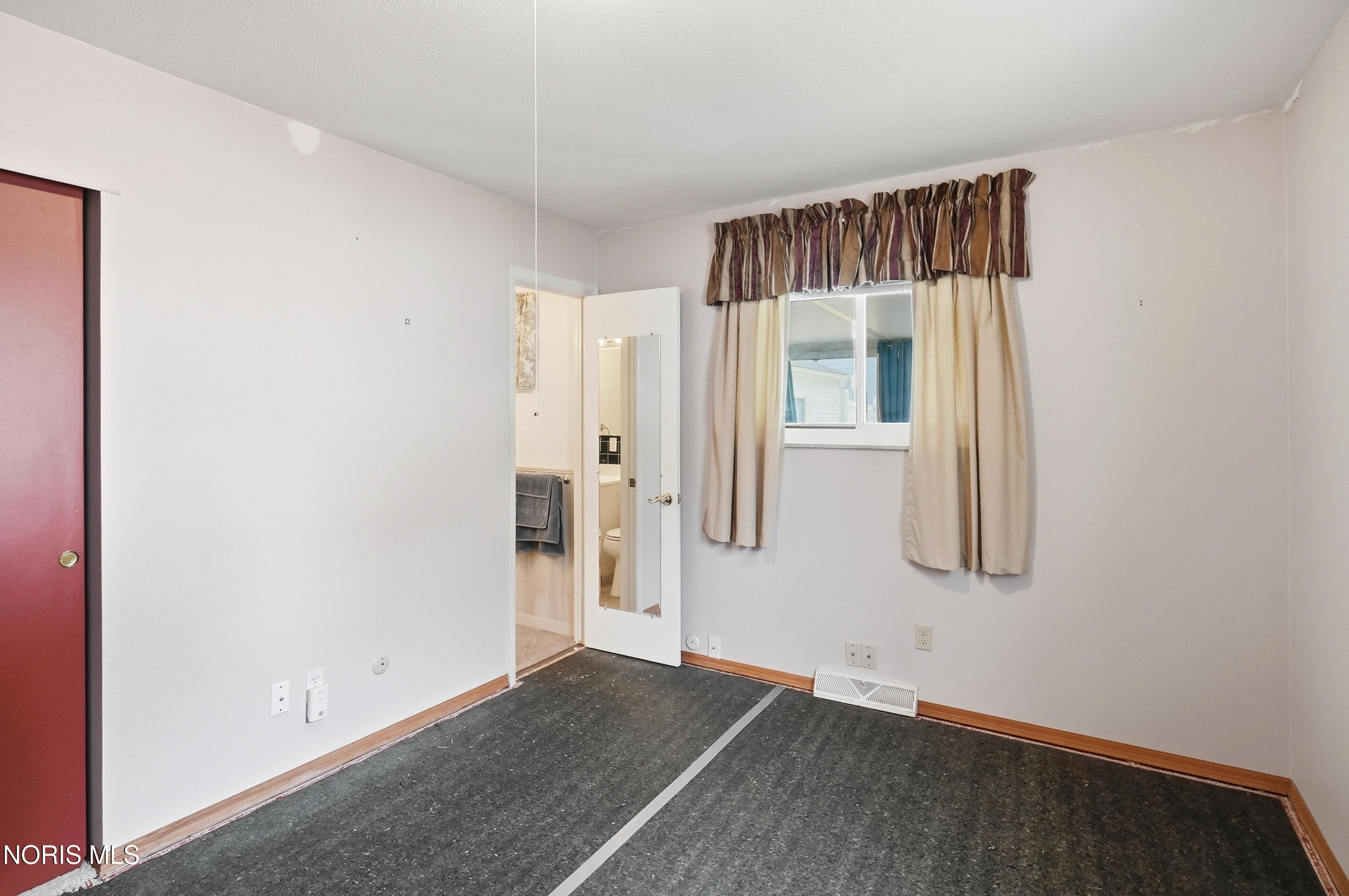 324 Sackett Street