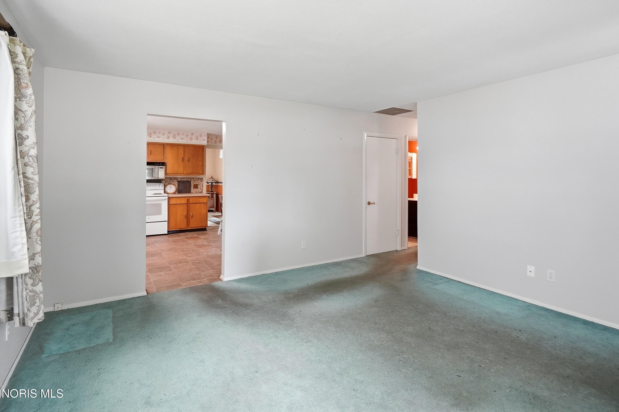 324 Sackett Street