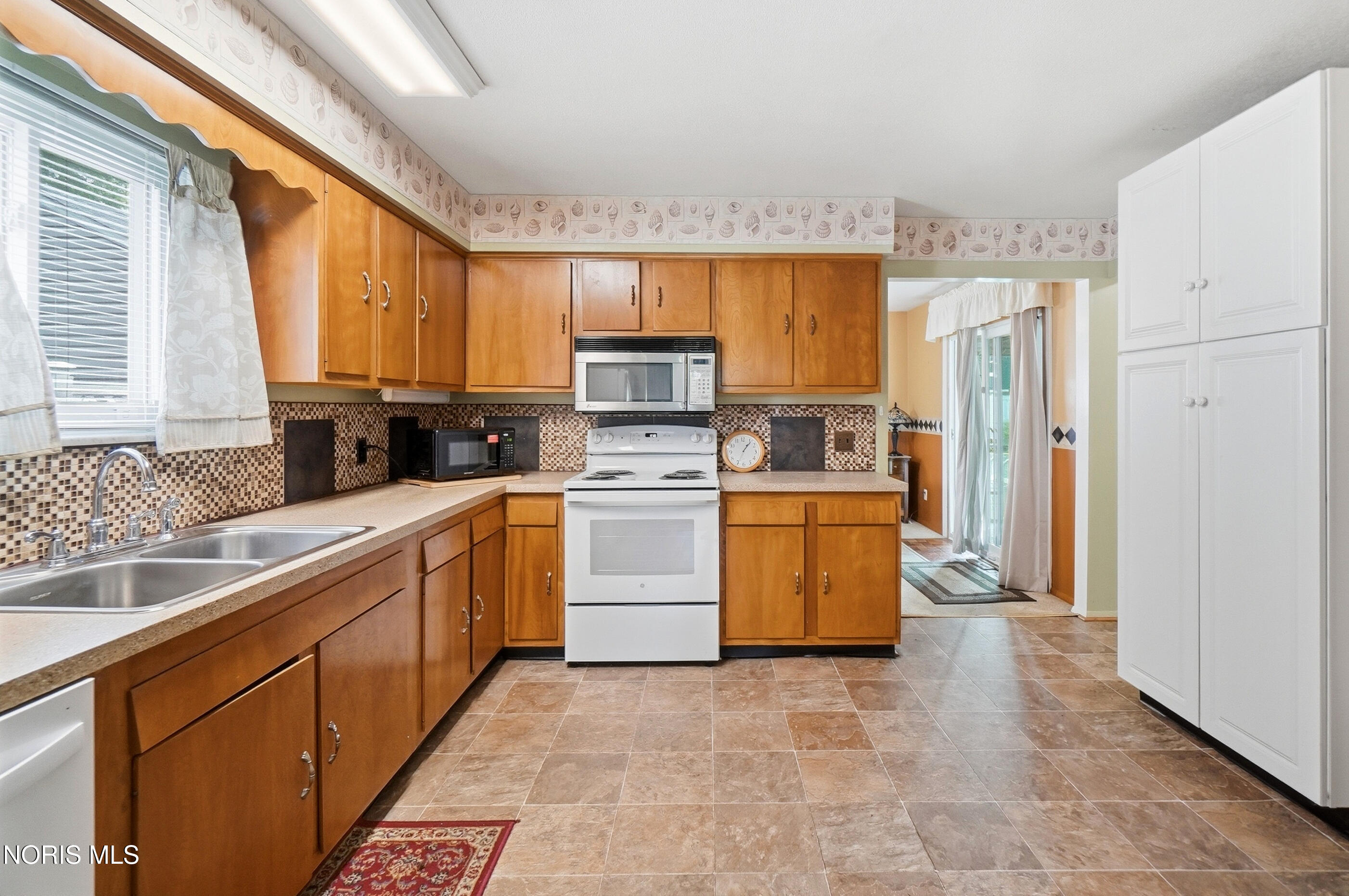 324 Sackett Street