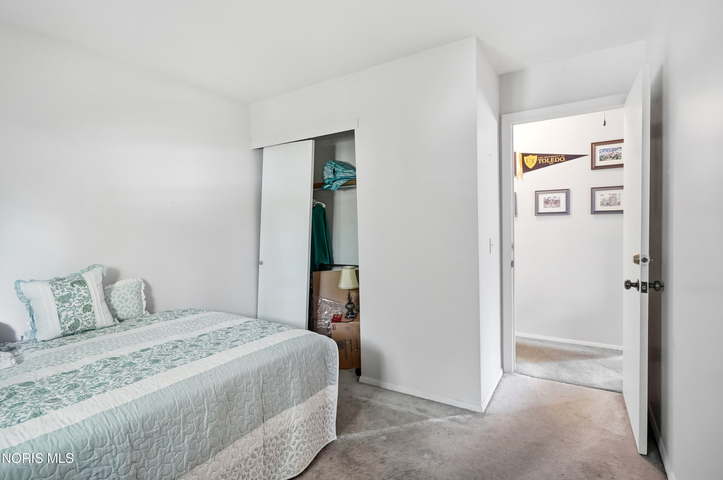 324 Sackett Street