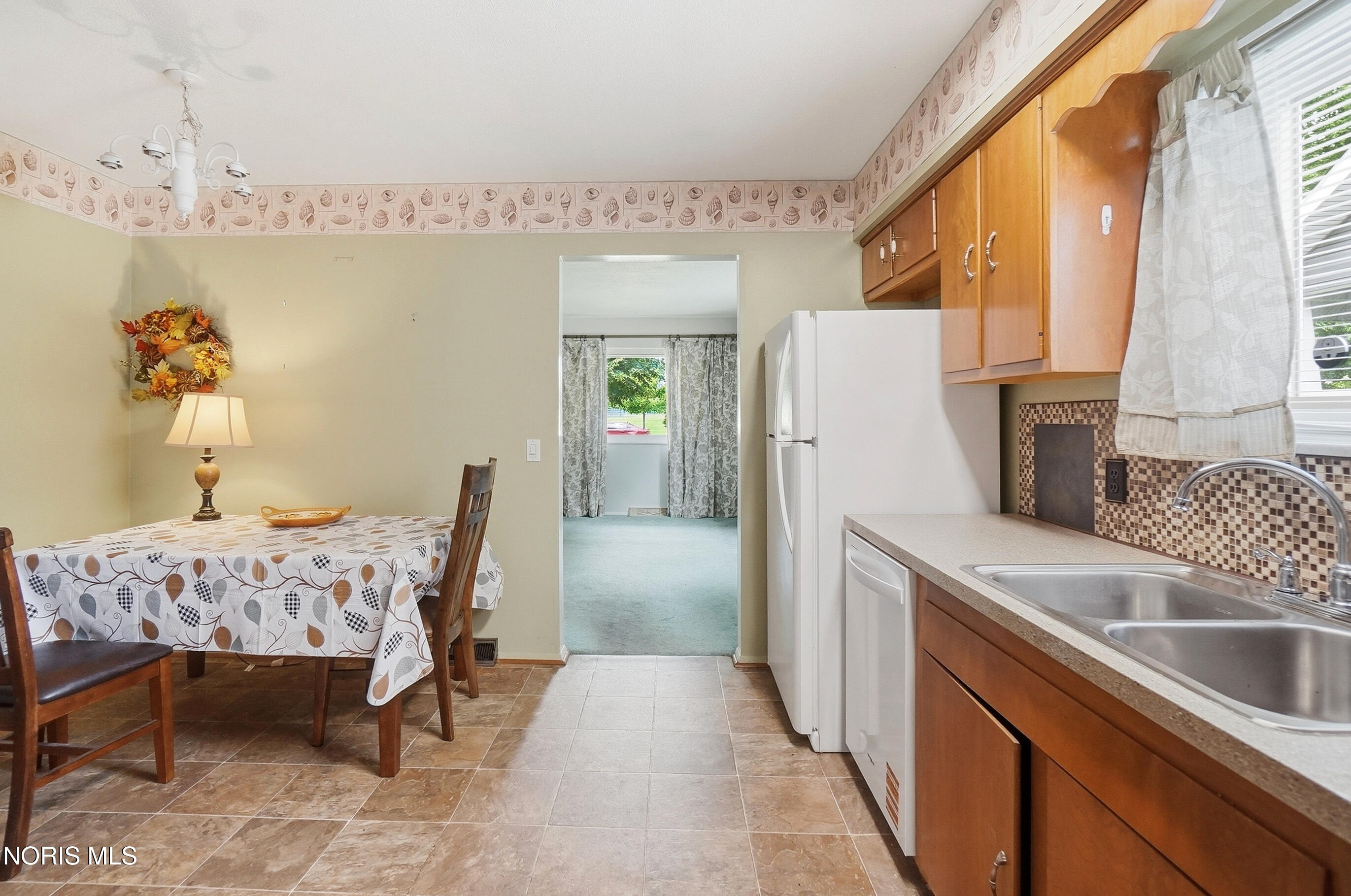 324 Sackett Street