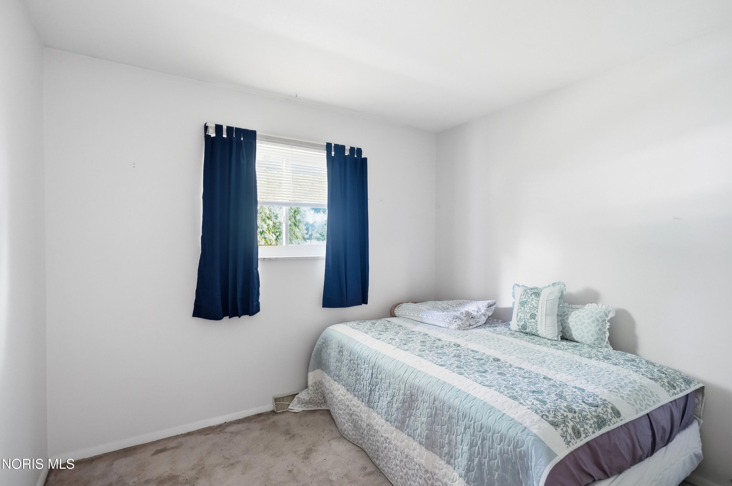 324 Sackett Street