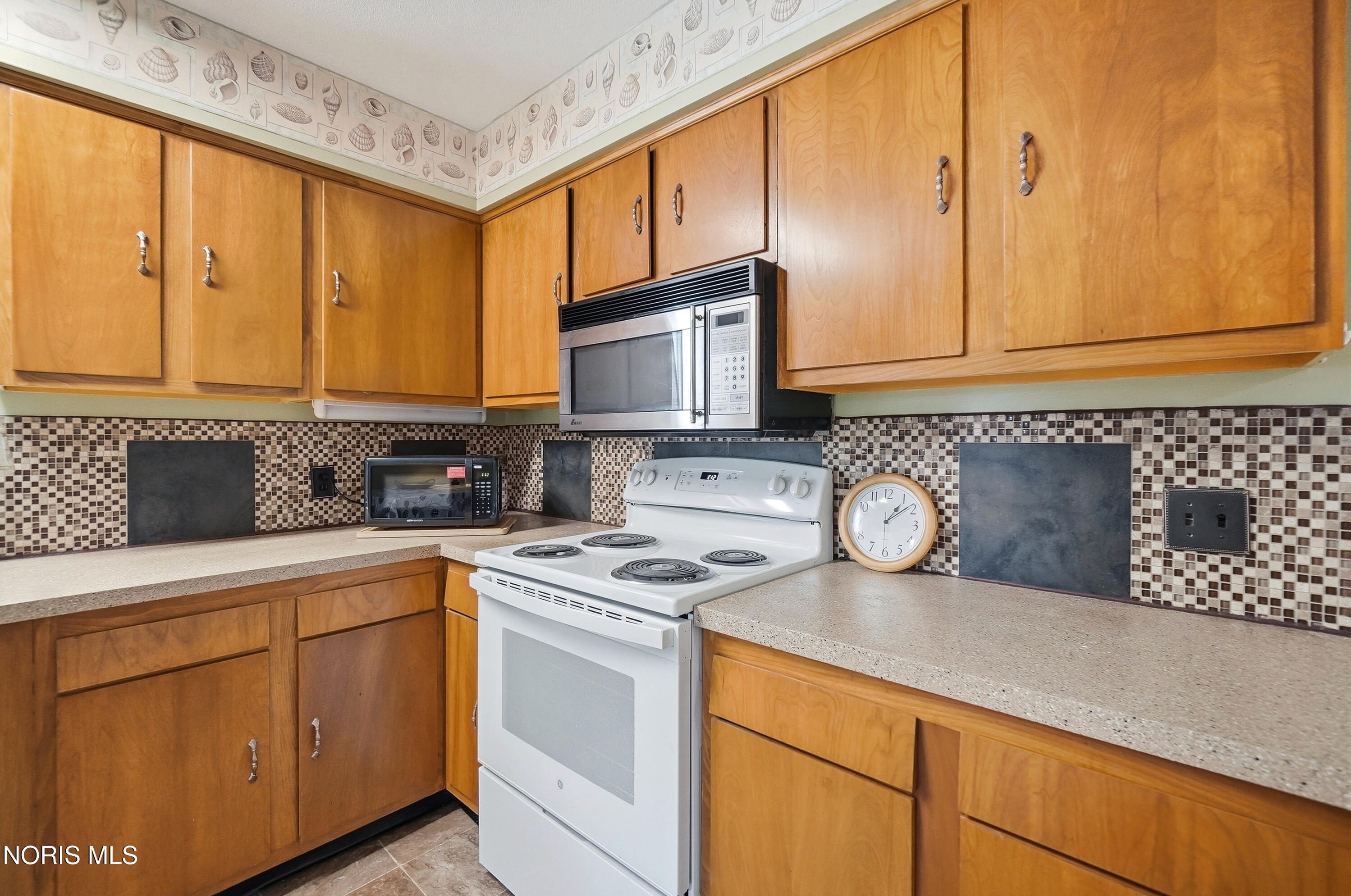 324 Sackett Street