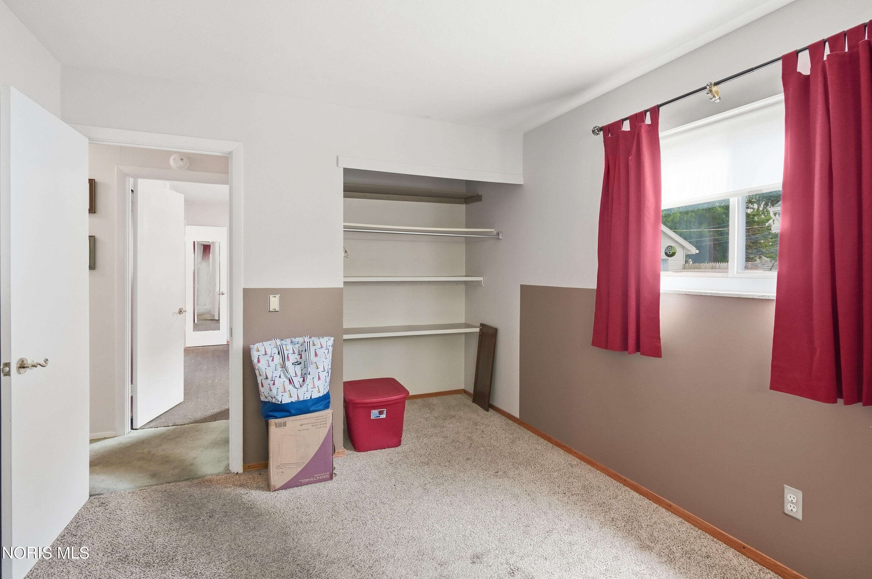 324 Sackett Street