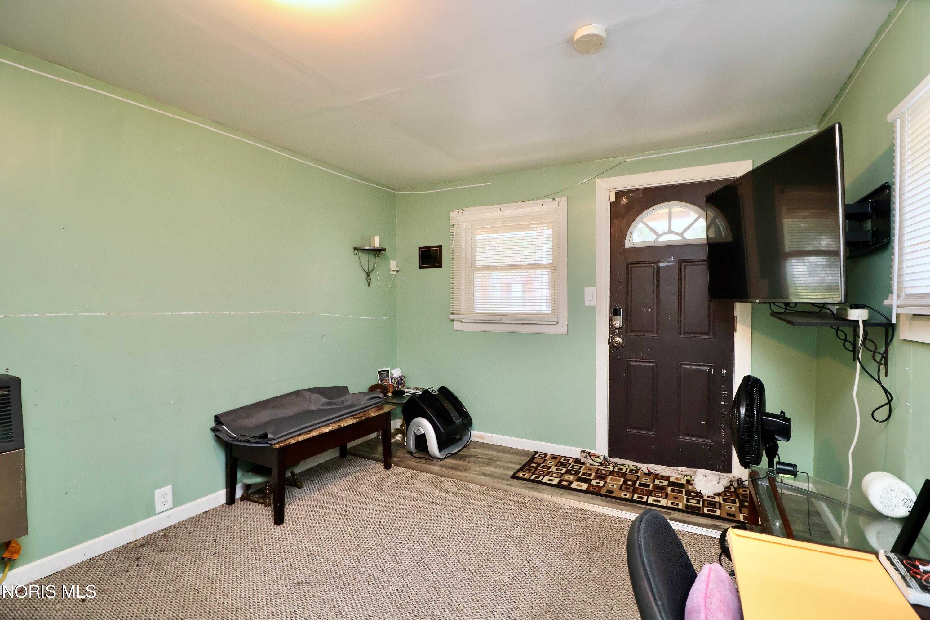 825 Secor Road