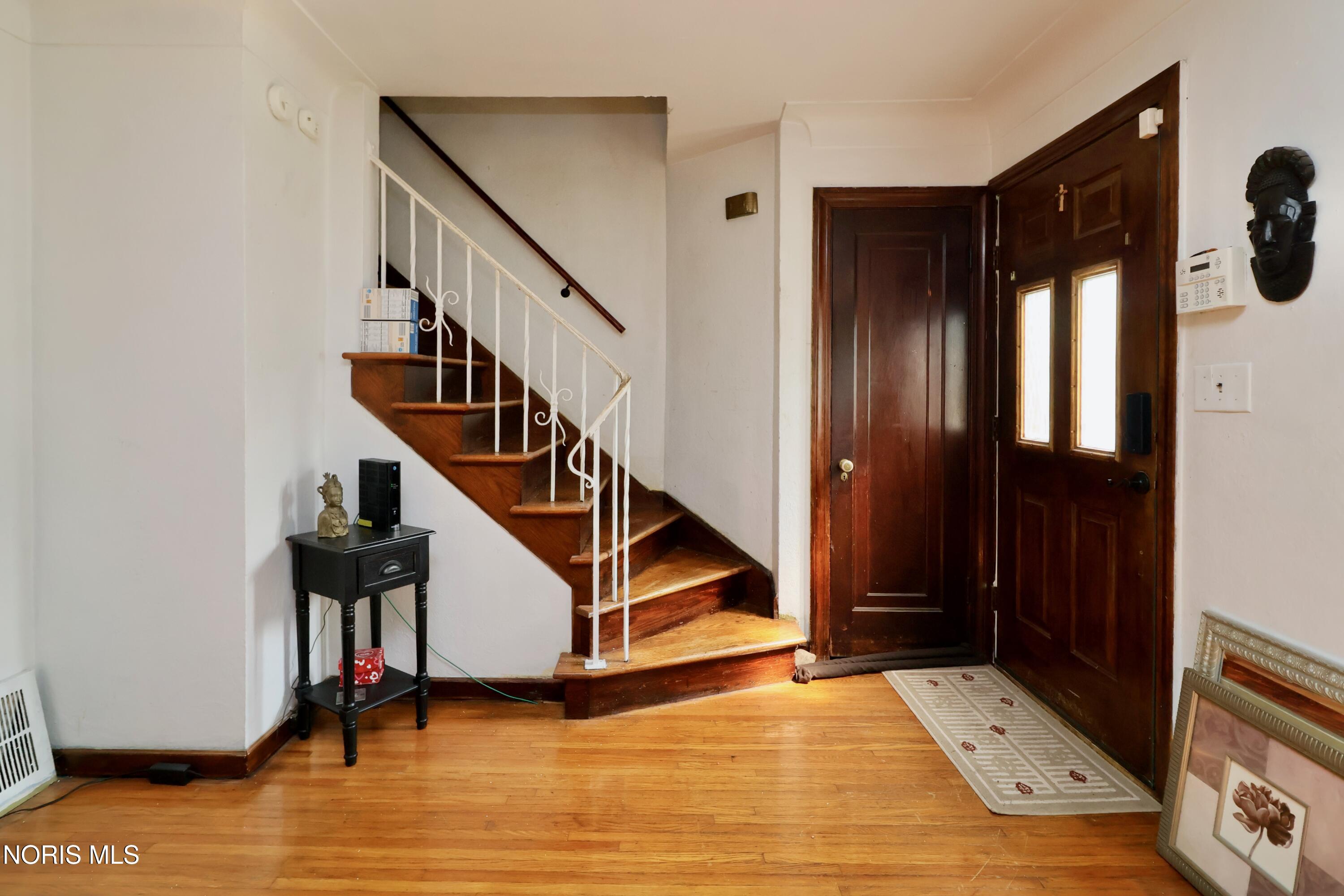 825 Secor Road