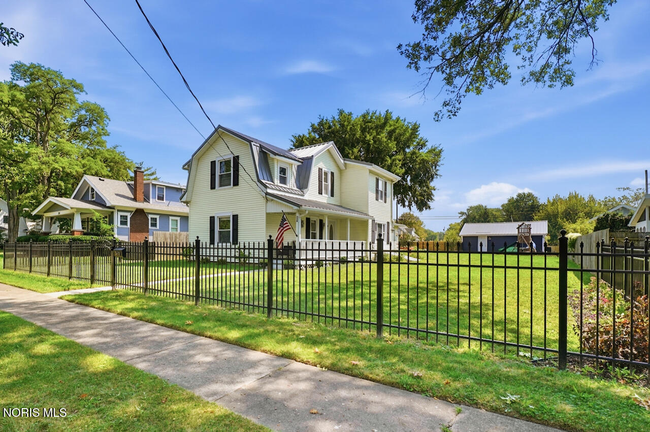 340 E 5th Street