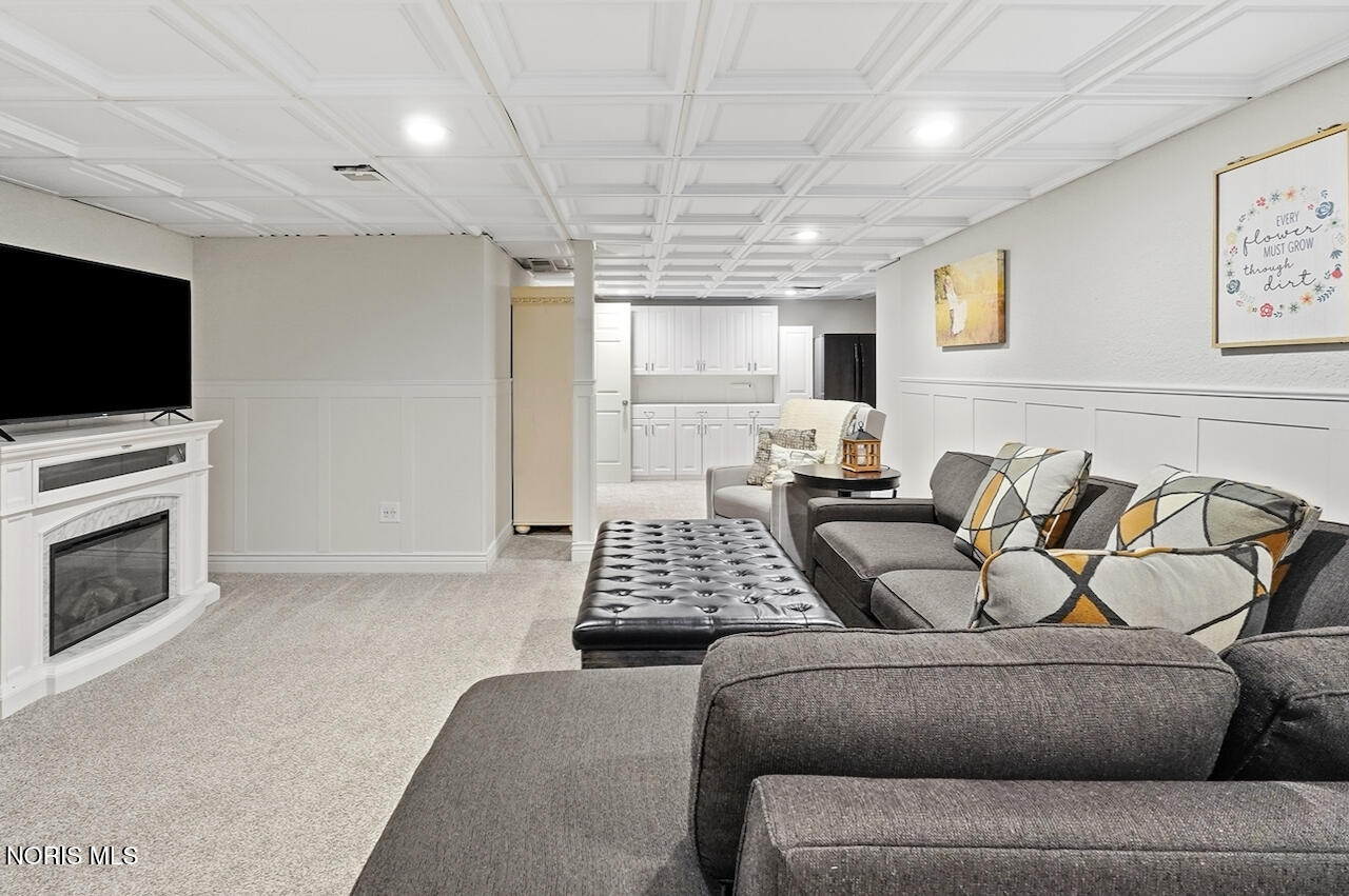 340 E 5th Street