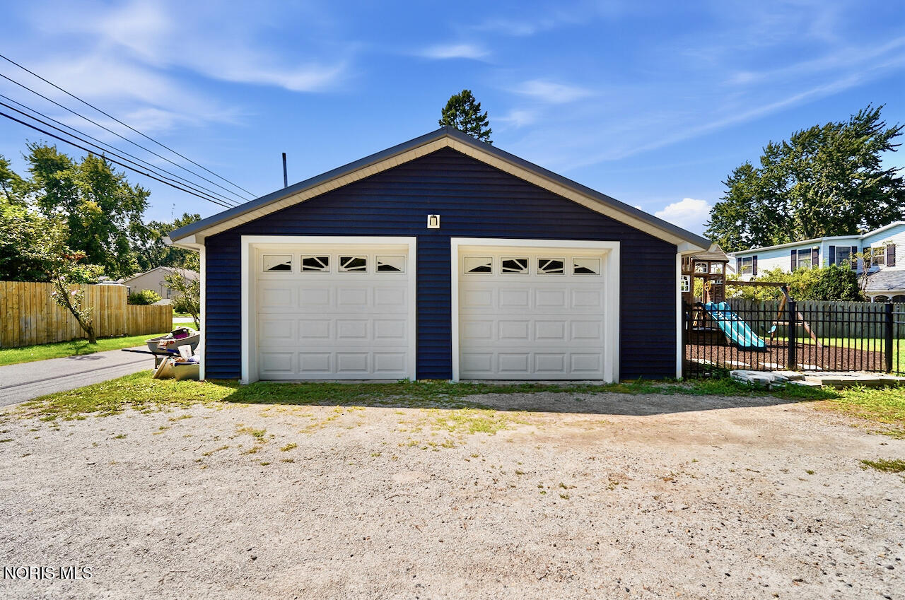 340 E 5th Street
