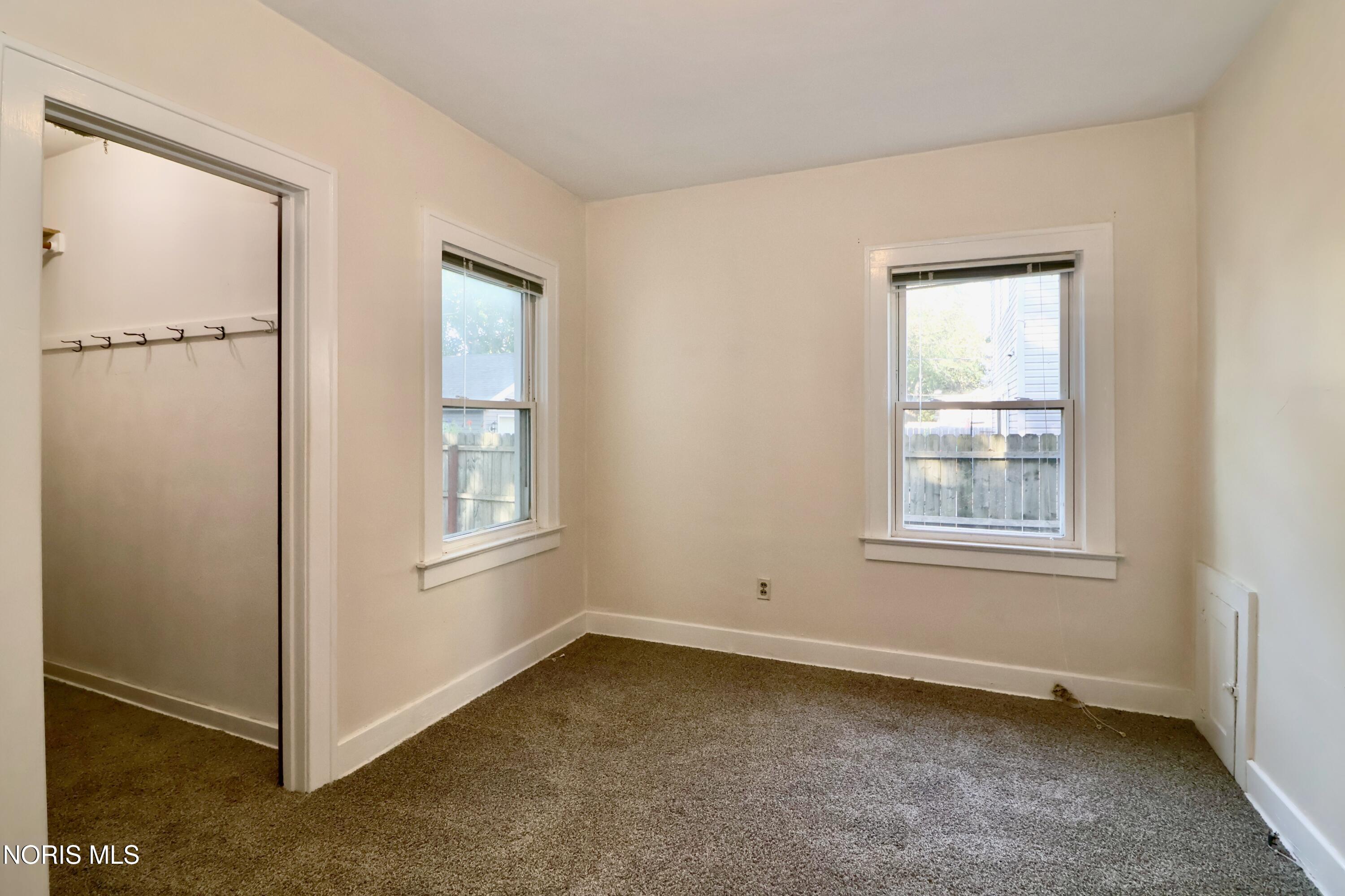 3239 Algonquin Parkway