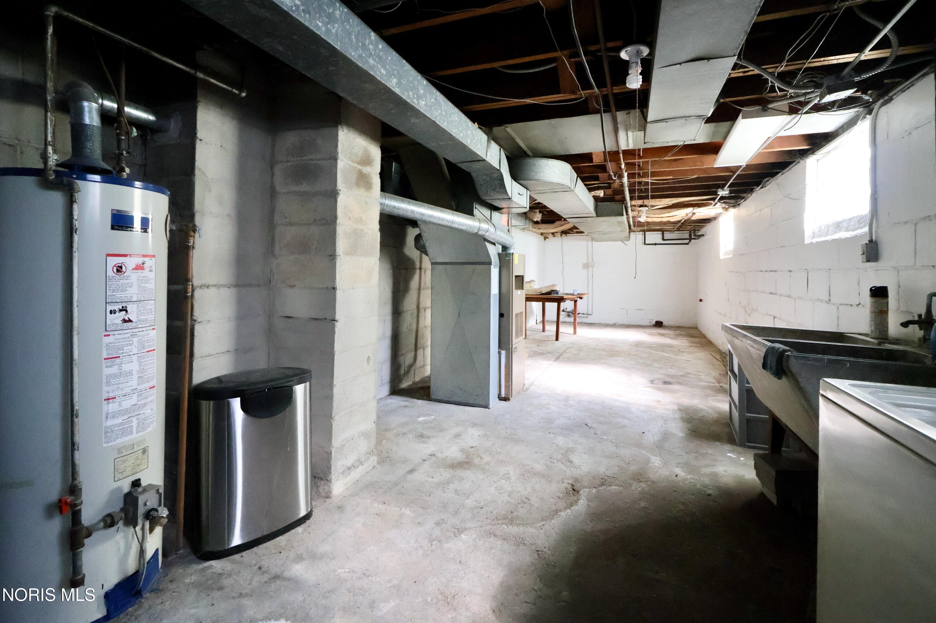 3239 Algonquin Parkway