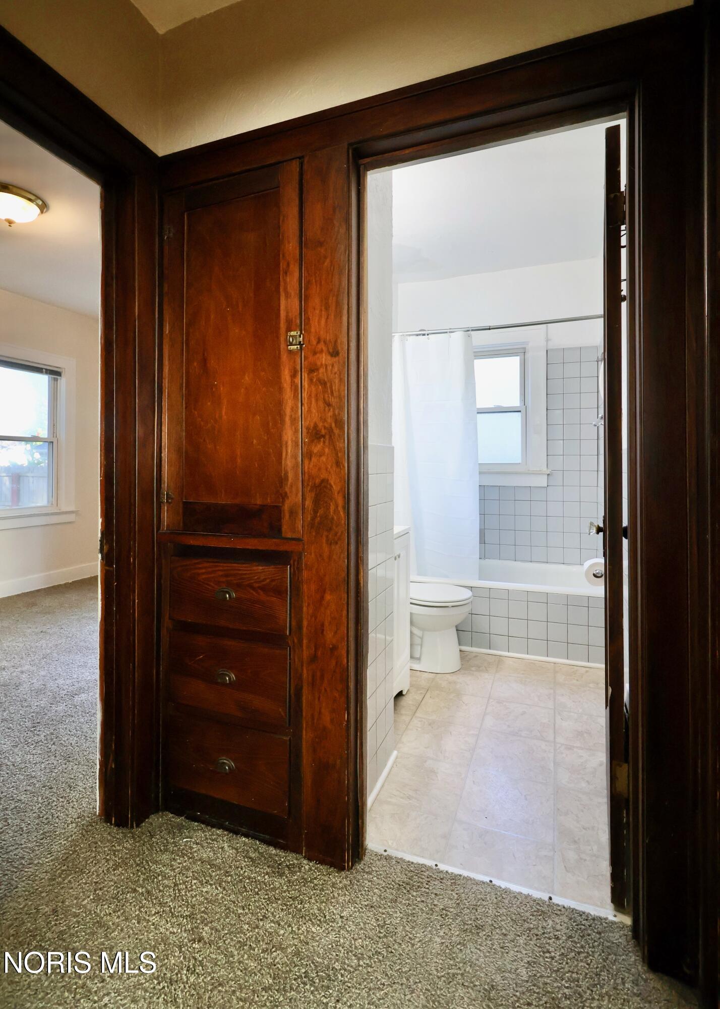 3239 Algonquin Parkway