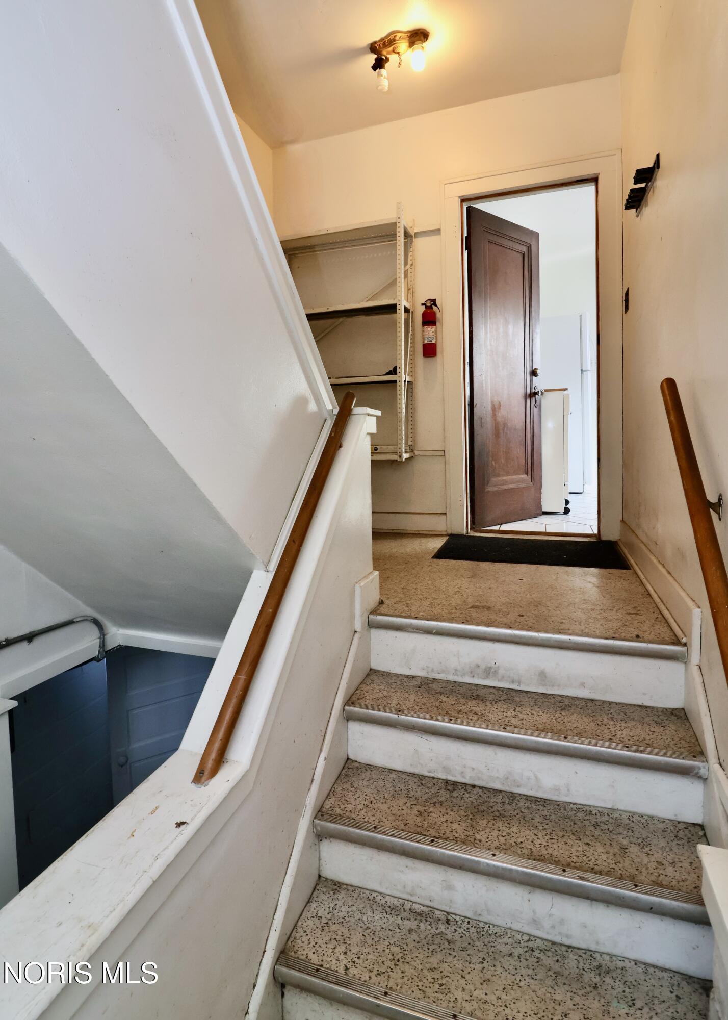 3239 Algonquin Parkway