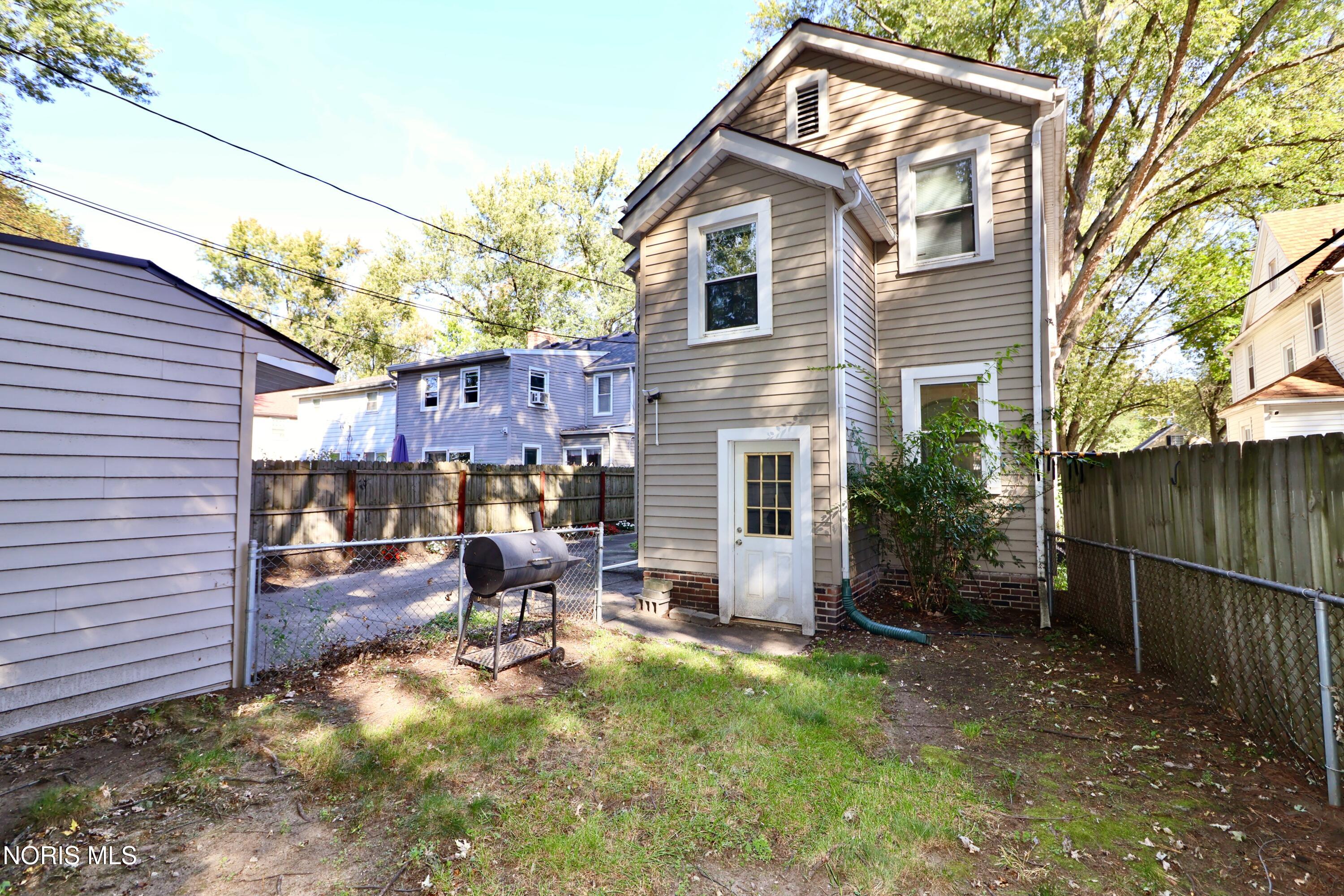 3239 Algonquin Parkway