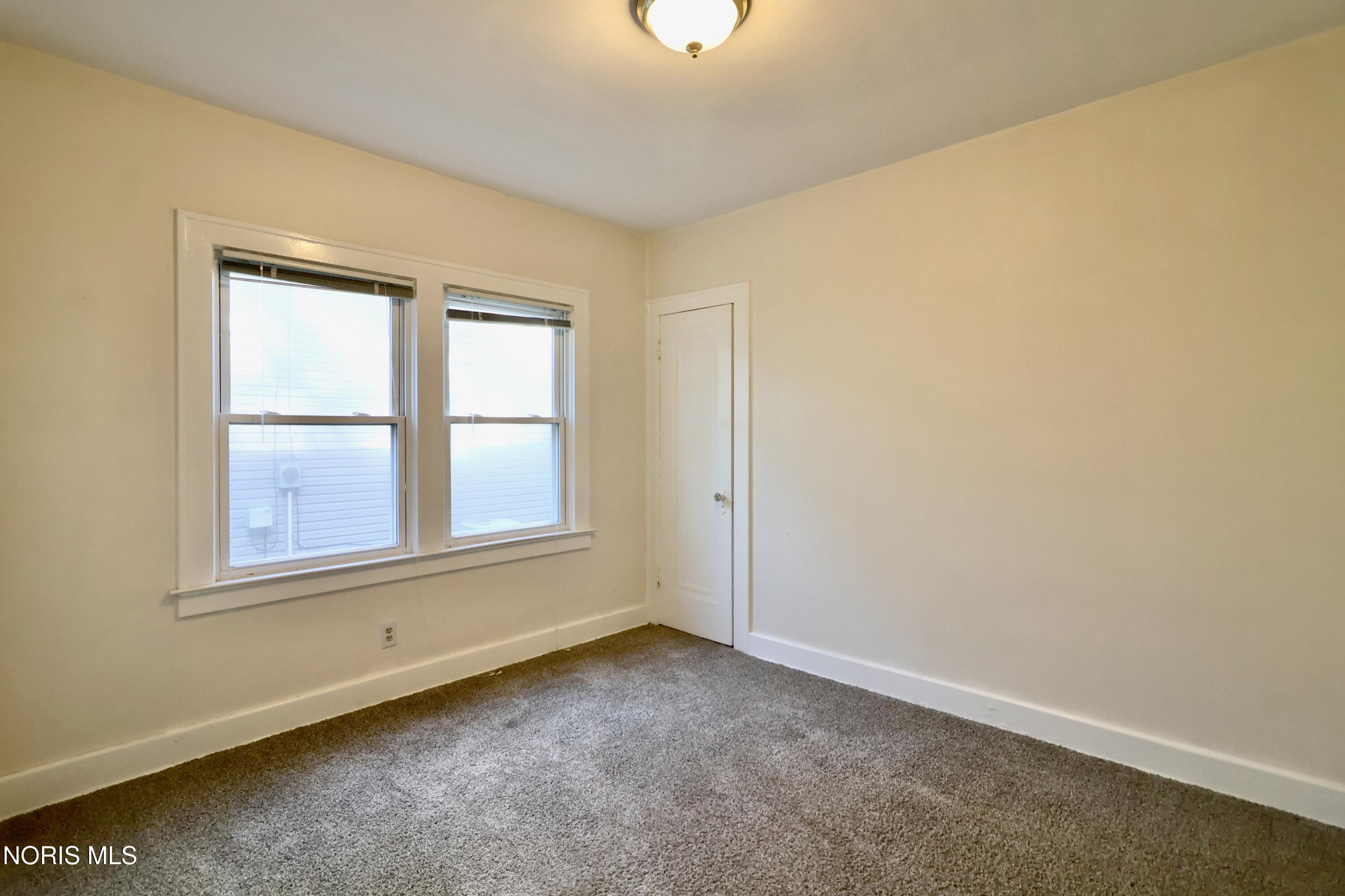 3239 Algonquin Parkway