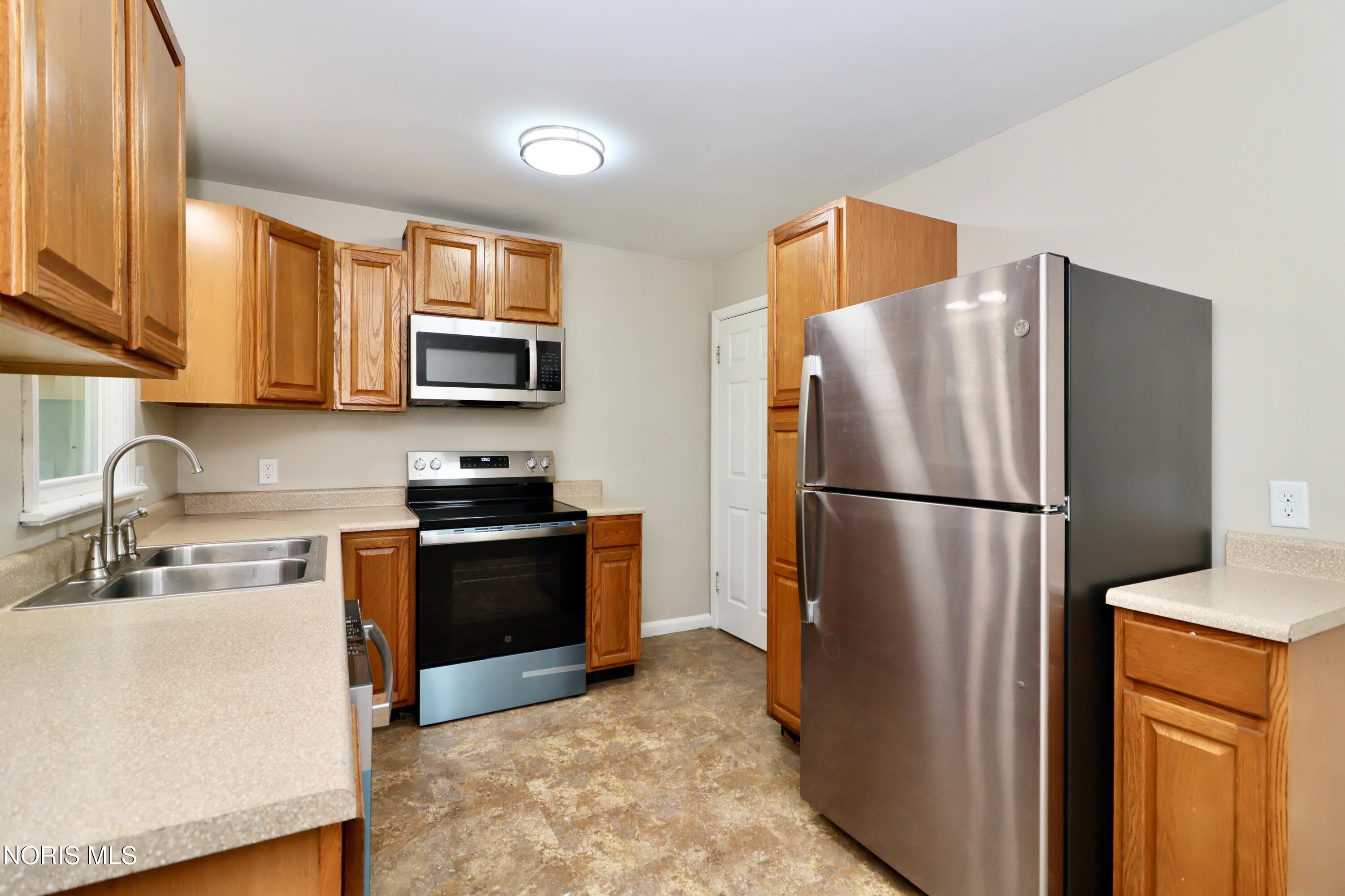 3453 Saint Bernard Drive