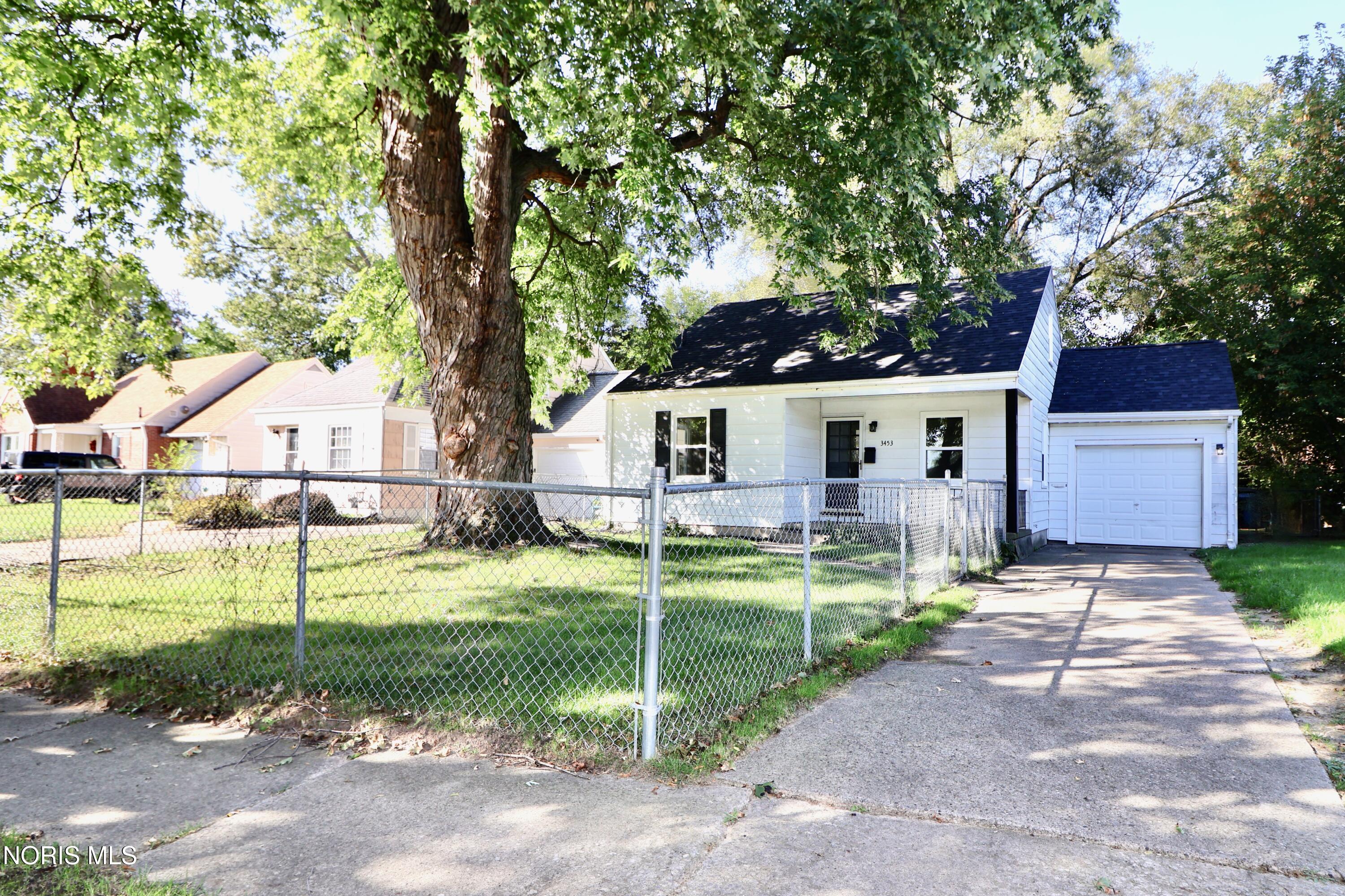 3453 Saint Bernard Drive