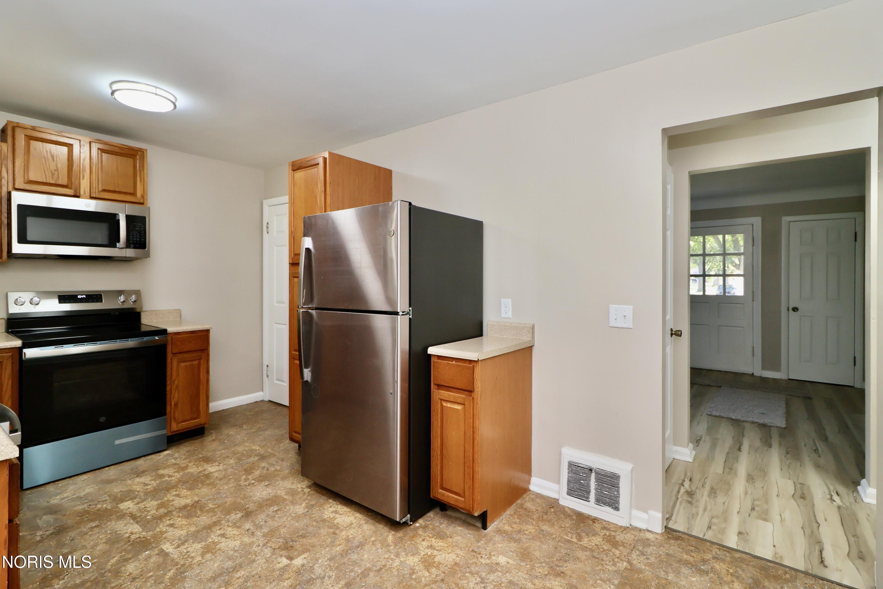 3453 Saint Bernard Drive