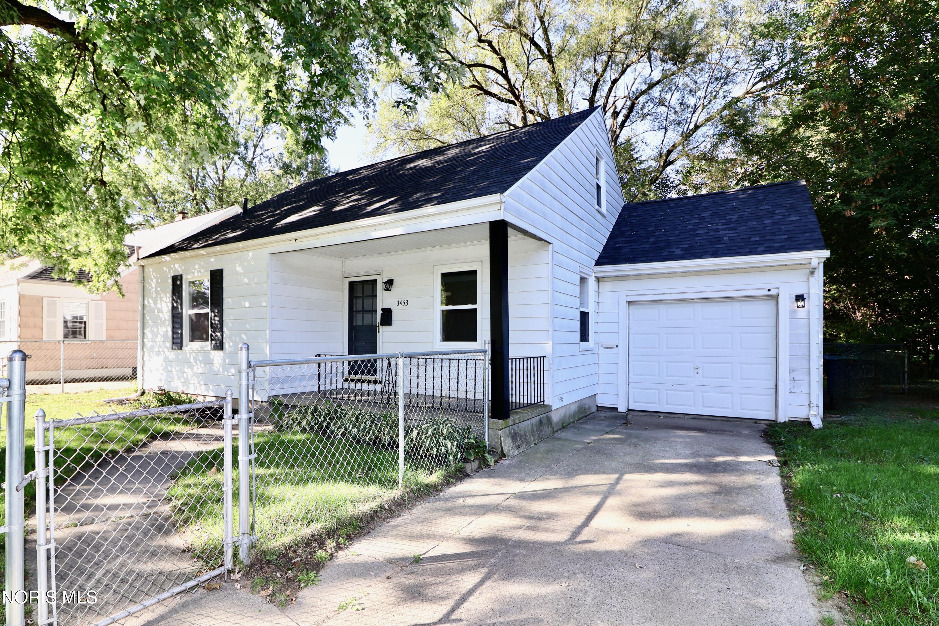 3453 Saint Bernard Drive