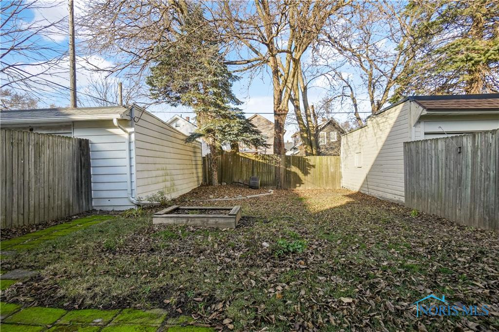 1824 Brussels Street