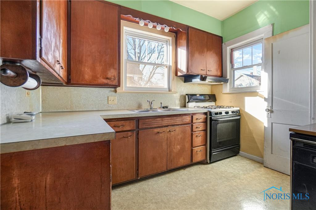 1824 Brussels Street