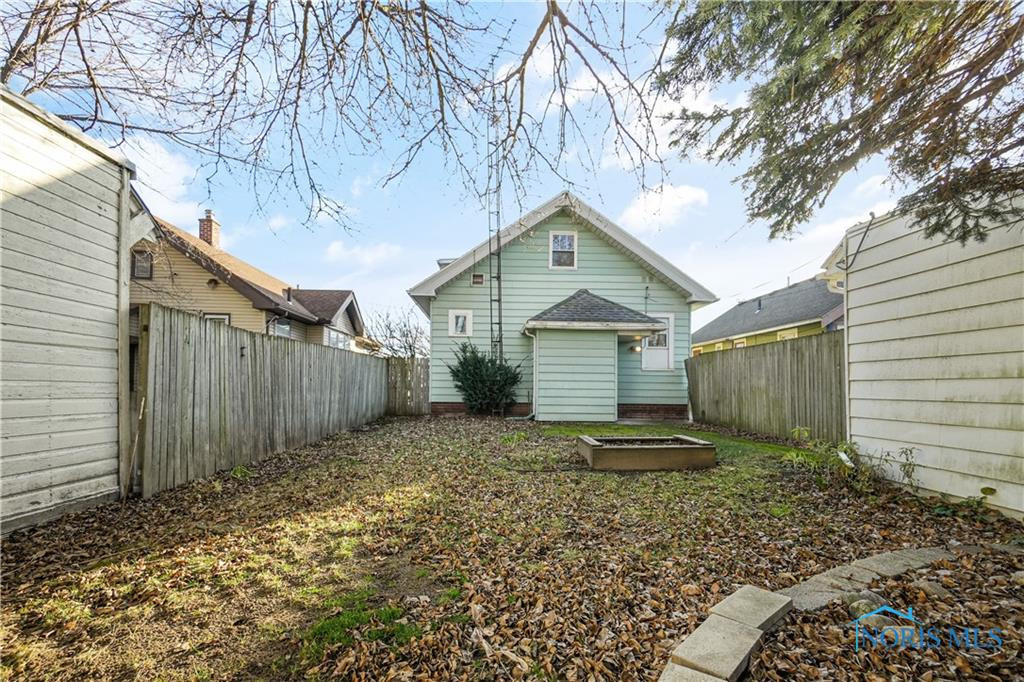 1824 Brussels Street