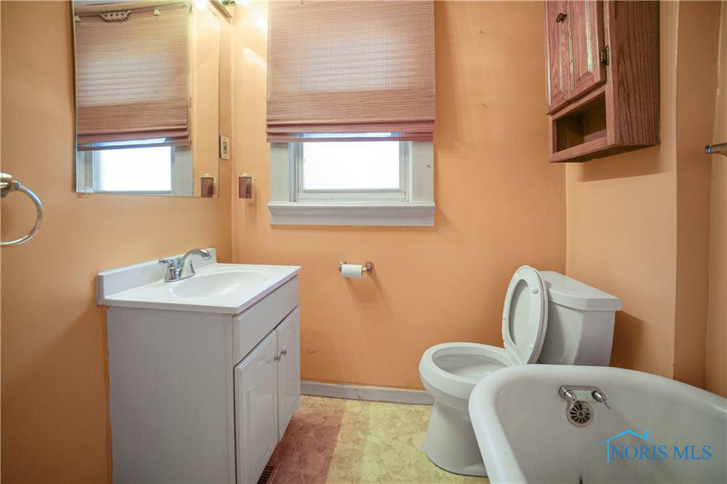 1824 Brussels Street