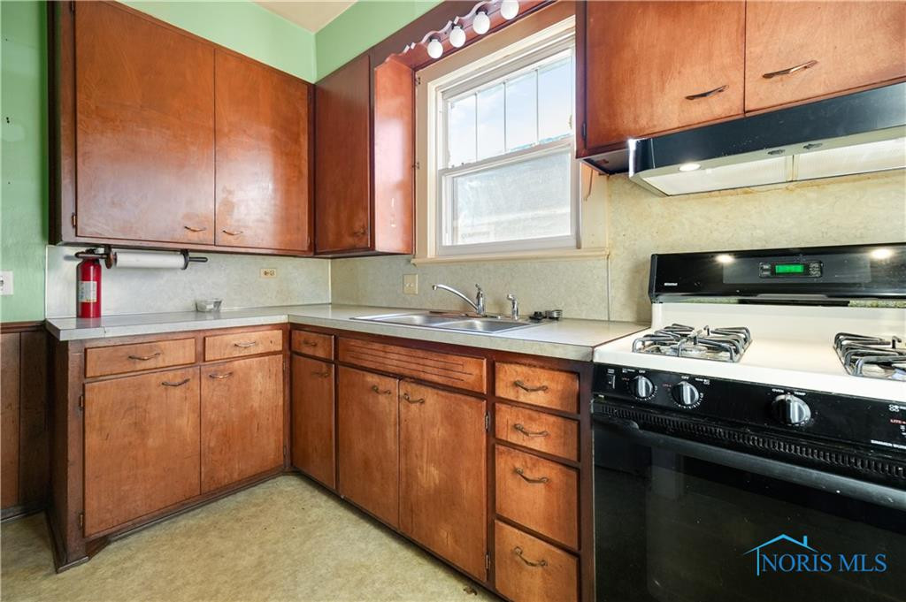 1824 Brussels Street