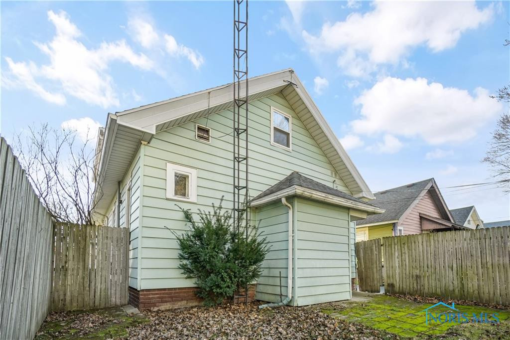 1824 Brussels Street