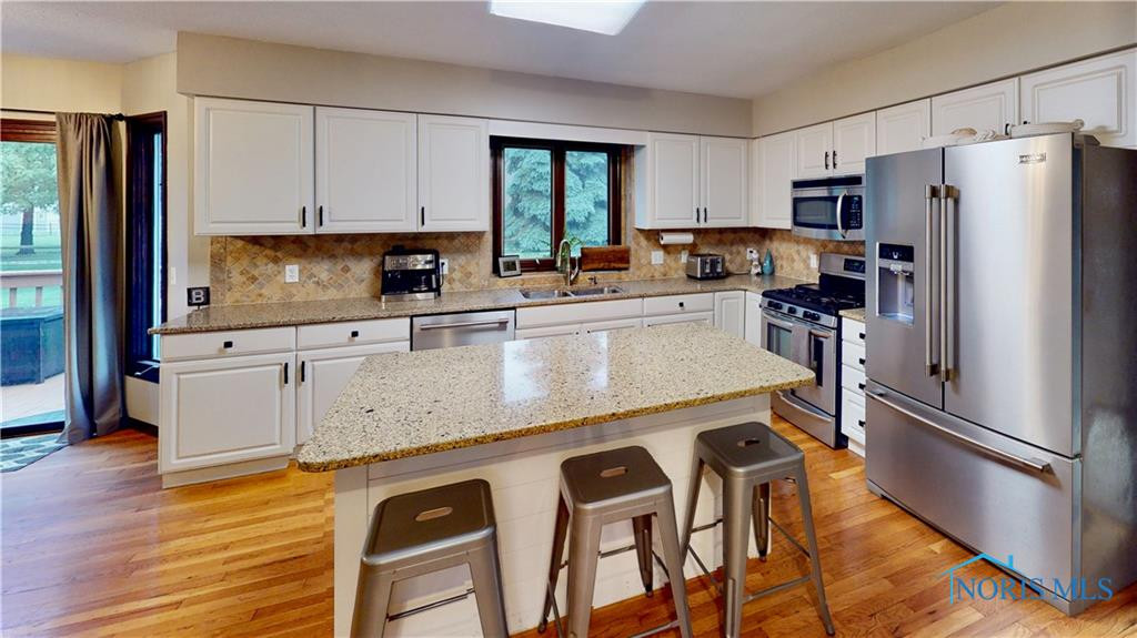 444 Hickory Lane
