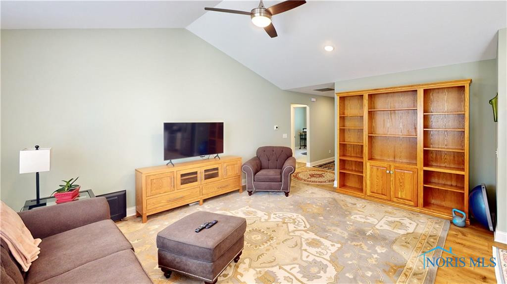 10473 Bridgewood Street