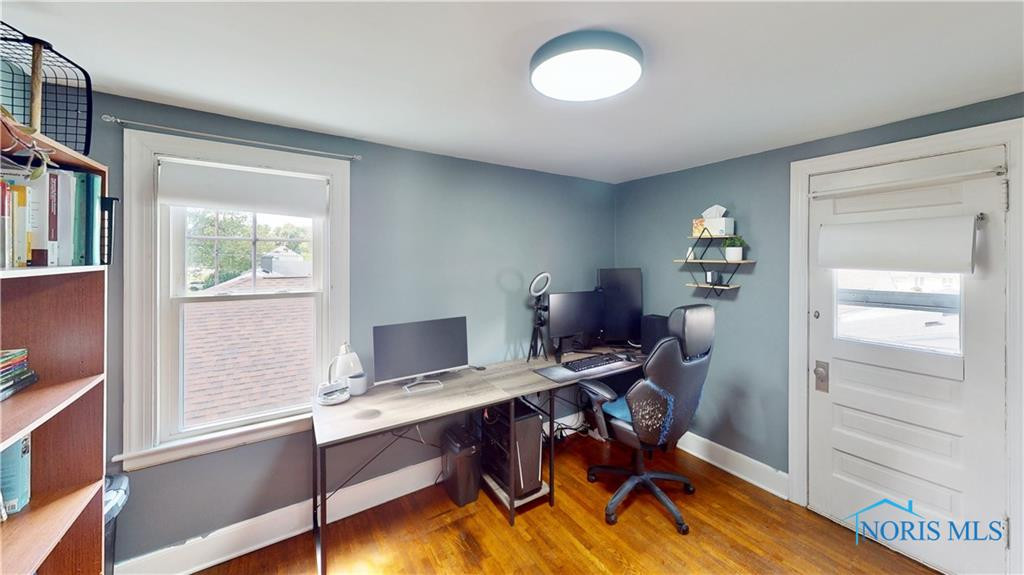 3154 Maeterlinck Avenue