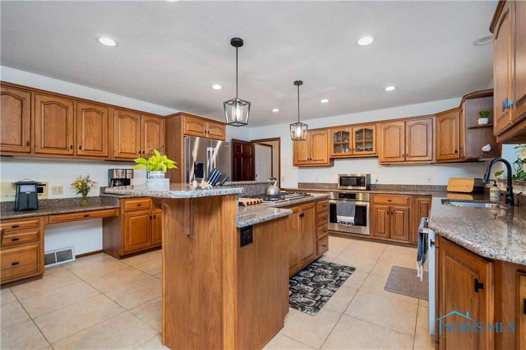 26083 Edinborough Circle