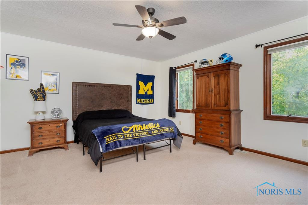 26083 Edinborough Circle