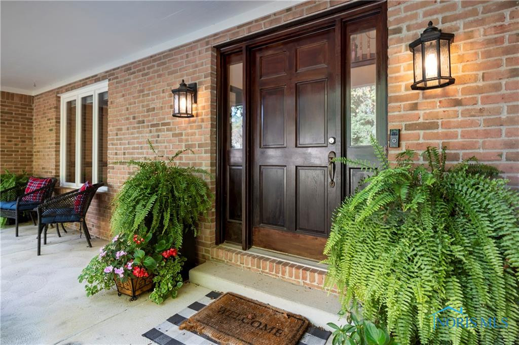 26083 Edinborough Circle