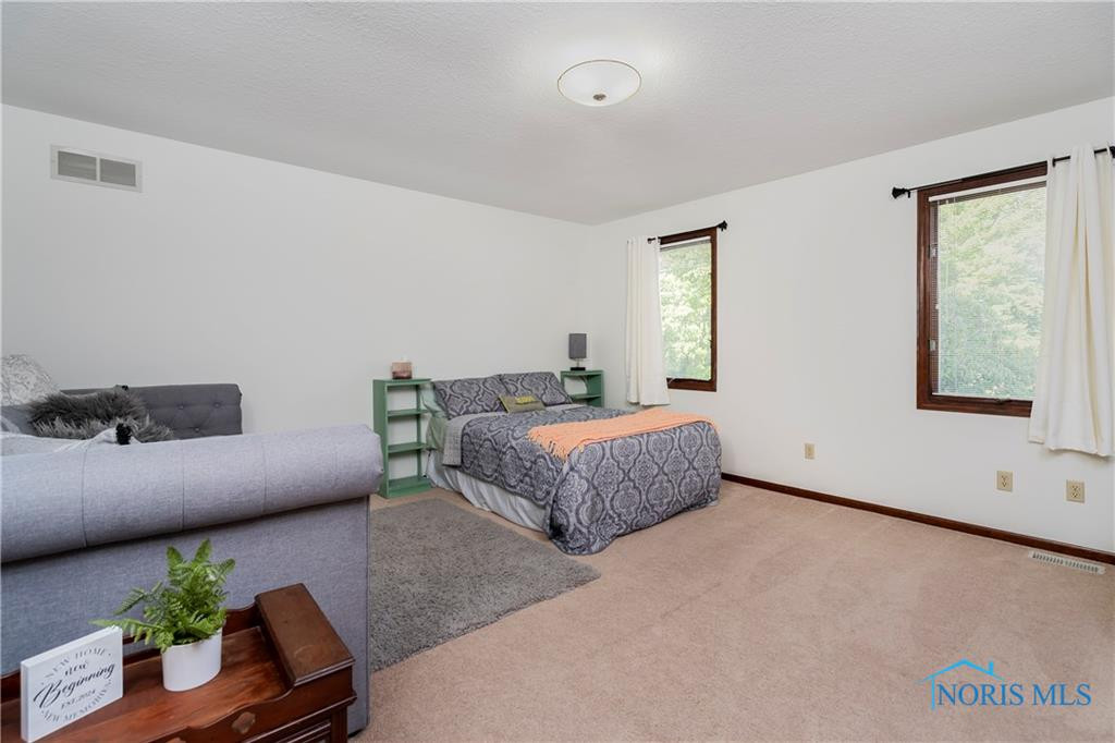 26083 Edinborough Circle
