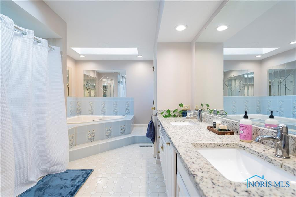 26083 Edinborough Circle