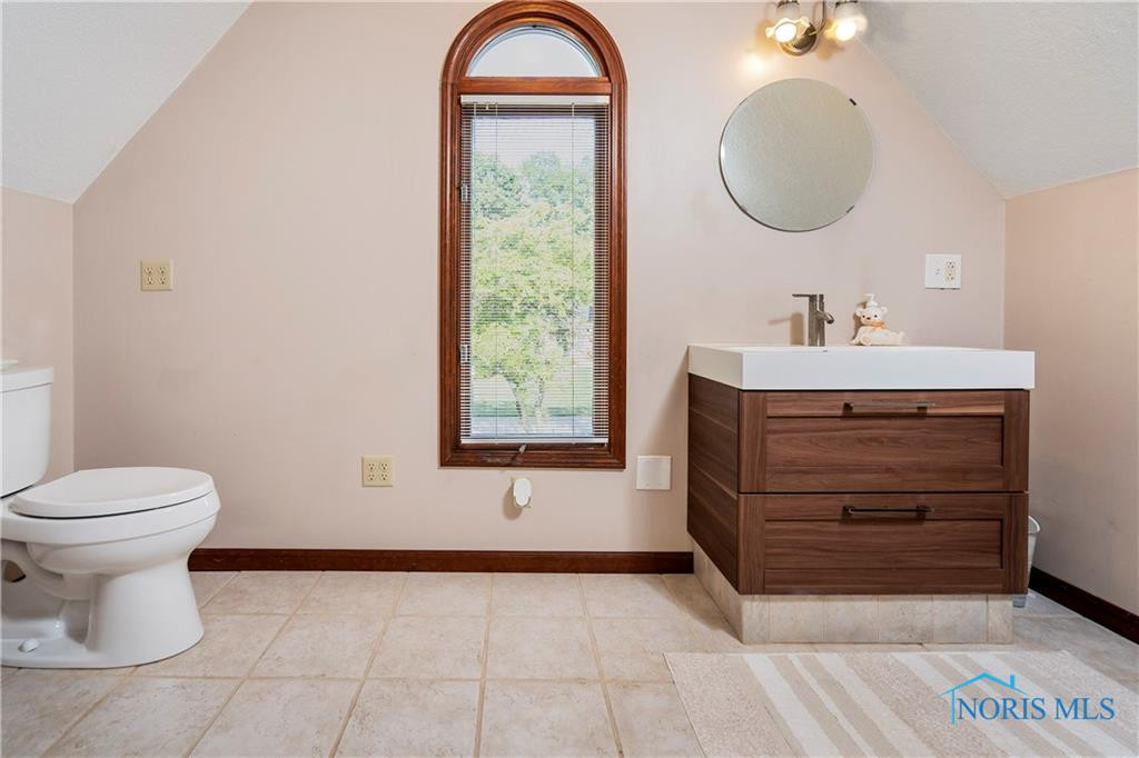 26083 Edinborough Circle