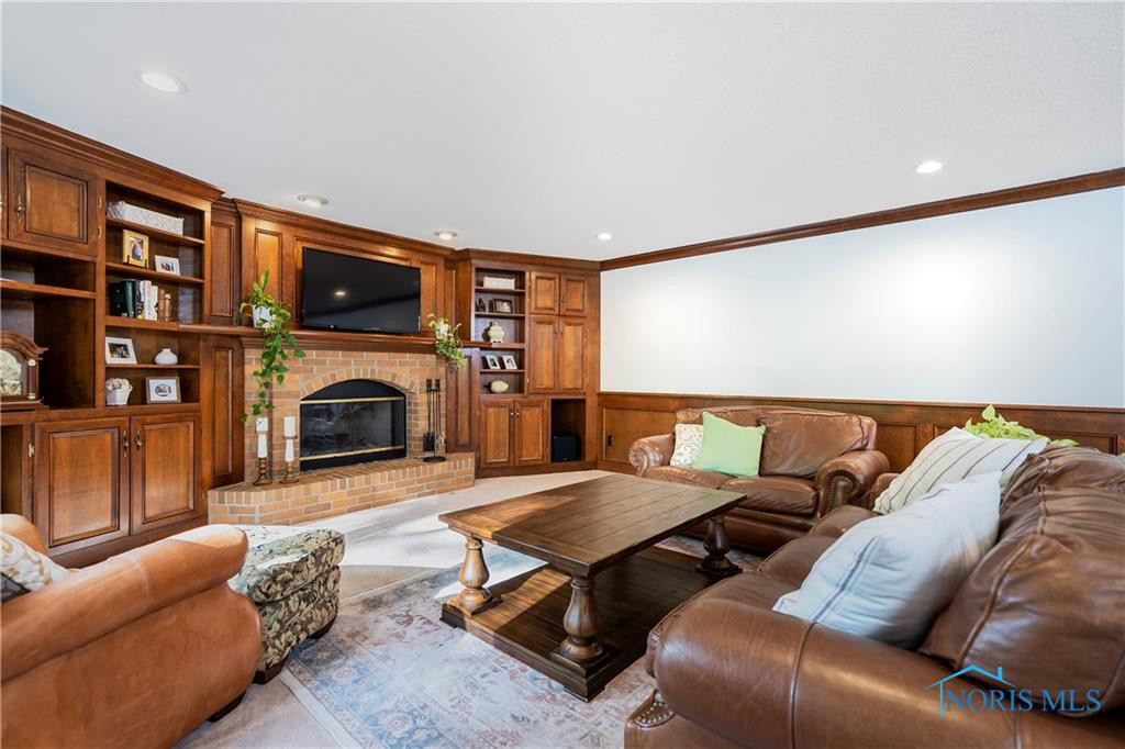26083 Edinborough Circle
