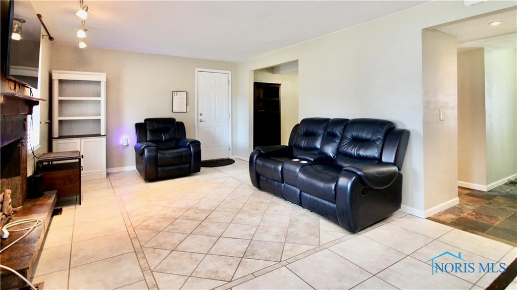 1980 Rose Arbor Drive