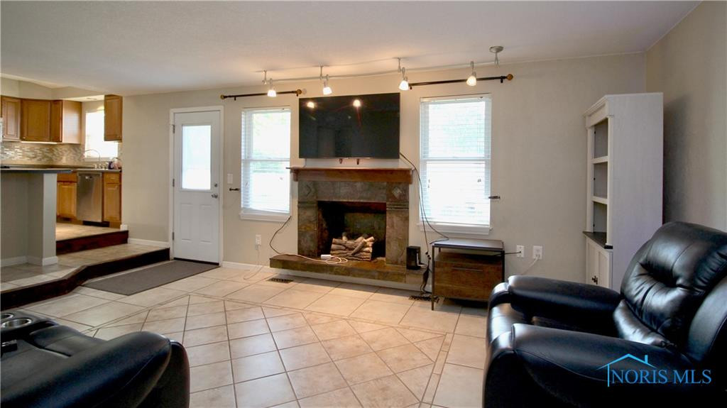 1980 Rose Arbor Drive