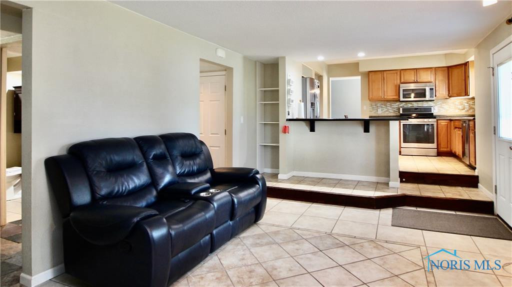 1980 Rose Arbor Drive