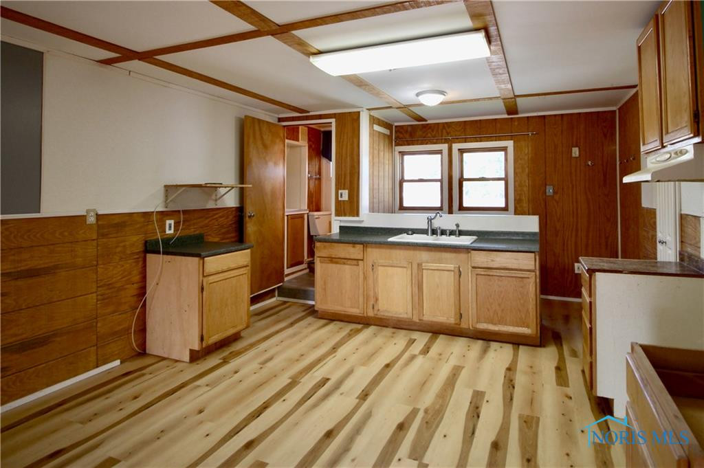 13130 Broadway Street