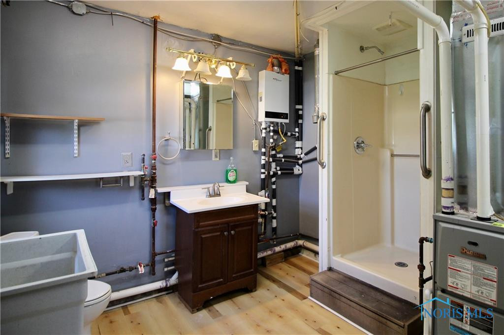 13130 Broadway Street