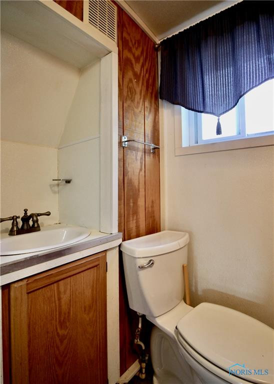 13130 Broadway Street