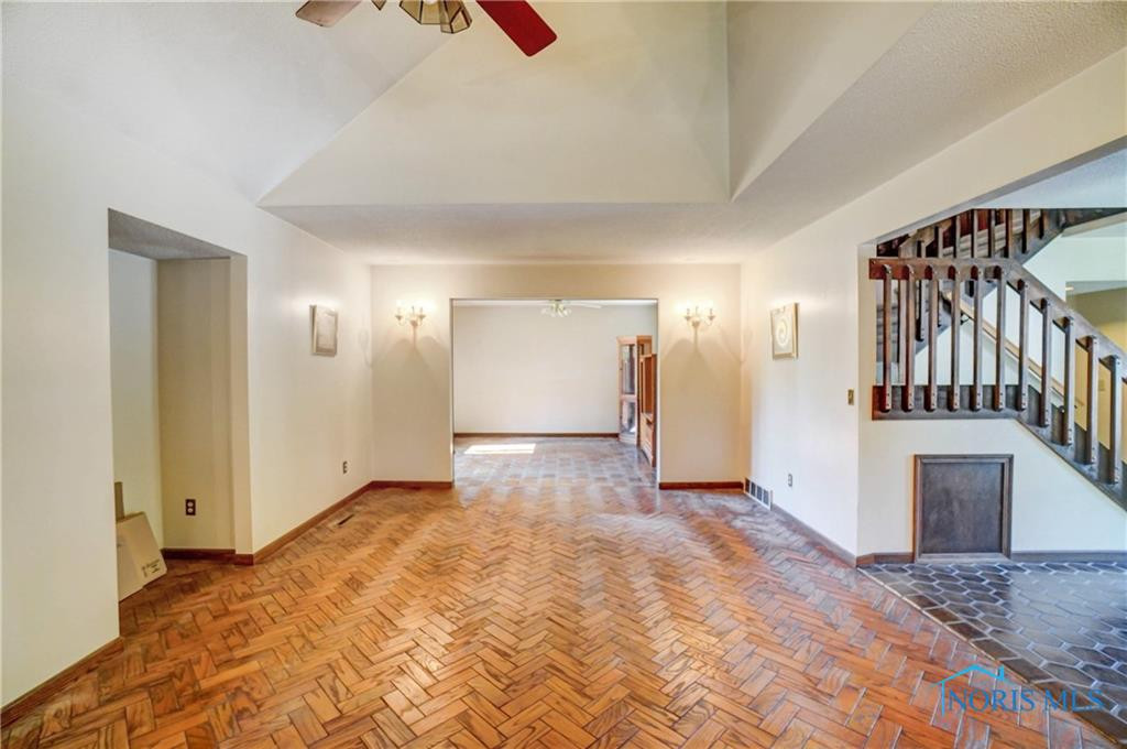 9740 Maumee Western Road