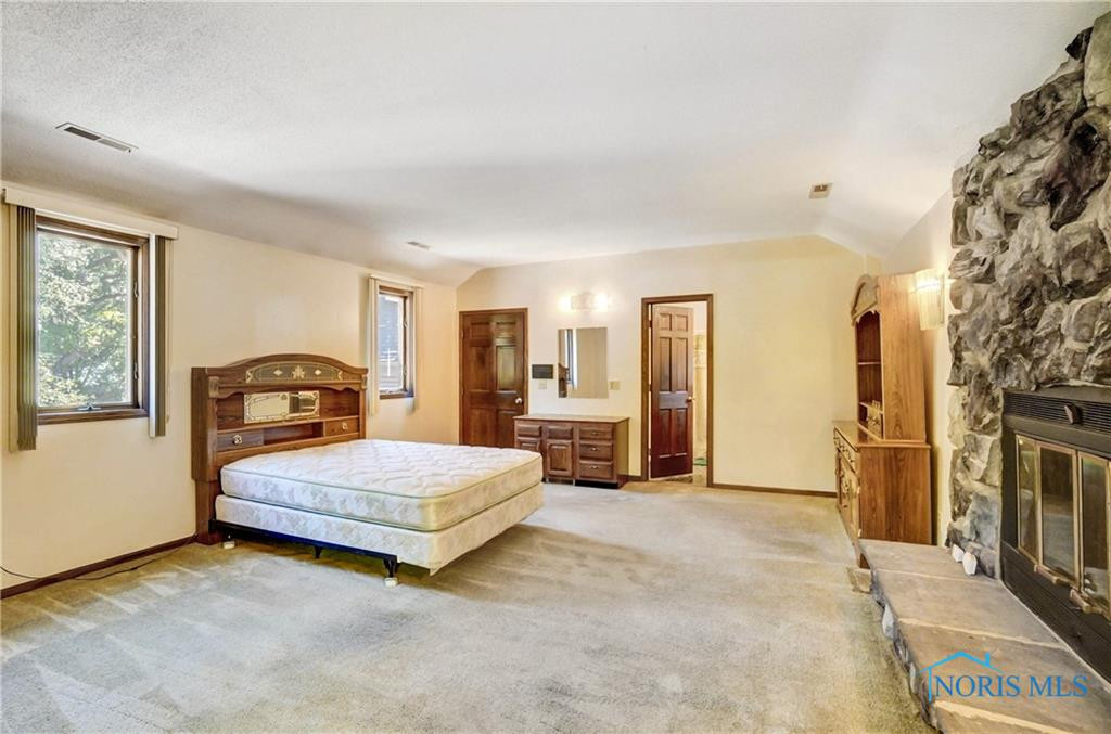 9740 Maumee Western Road